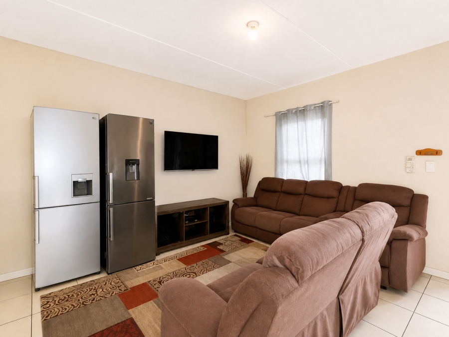 2 Bedroom Property for Sale in Parklands Western Cape